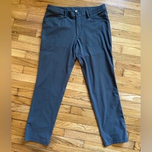 Lululemon Men’s Gray Pants